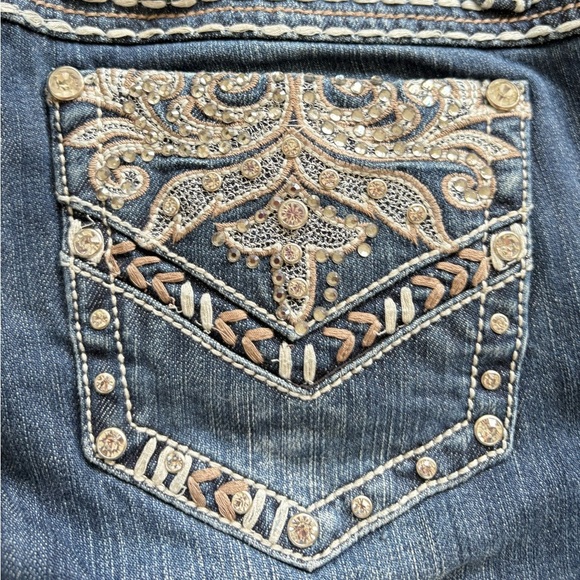 L.A. Idol Woman’s 5 Blue Denim Low-rise Embellished Rhinestone Jeans - Picture 4 of 7